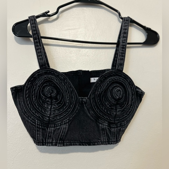NAK-D. Size 34. Cropped top. - Picture 1 of 4